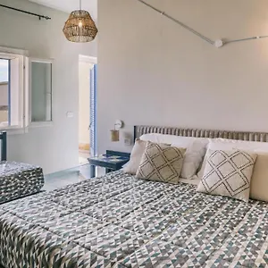 Mangia's Hotel