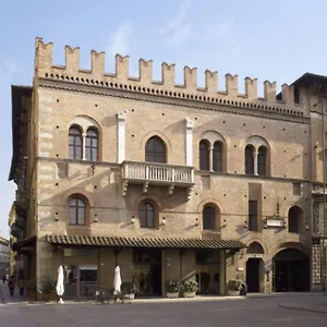 Posta 4*, Reggio nell'Emilia Italië